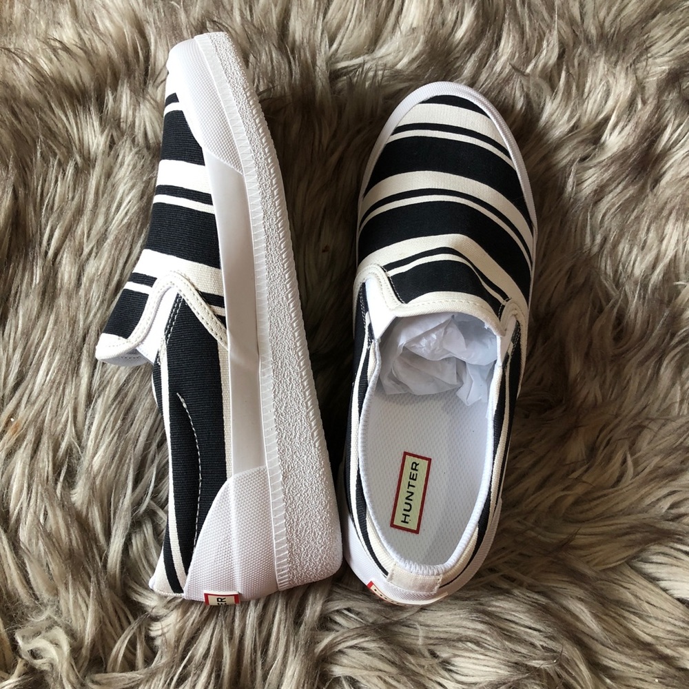 NIB Hunter plimsoll garden water resistant sneaker